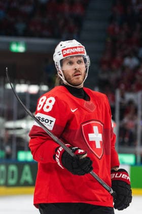 ZURICH, ZURICH - MAY 23: Christoph Bertschy of Switzerland during the 2026 IIHF World Championship, WM, Weltmeisterschaft Preliminary Round Group A match between Switzerland and Hungary at Swiss Life Arena on May 23, 2026 in Zurich, Zurich, Switzerland.  Copyright: xLivioxBaeriswylx xSPPx Sportspressphoto_152952