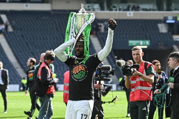 Celtic v Dunfermline Athletic Scottish Gas Men s Scottish Cup Kelechi Iheanacho of Celtic celebrate with the Scottish Gas Men s Scottish Cup during the Scottish Gas Men s Scottish Cup Final between Celtic and Dunfermline Athletic at Barclays Hampden, Glasgow 23 05 2026 UK Newspapers OUT Copyright: xJamiexJohnstonx FIL-23466-0373