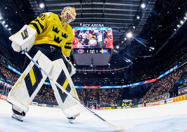 260523 goaltender Arvid Söderblom of Sweden during the 2026 IIHF Ice hockey, Eishockey World Championship, WM, Weltmeisterschaft match between Norway and Sweden on May 23, 2026 in Fribourg. Photo: Jesper Zerman BILDBYRAN kod JZ JZ0727 ishockey ice hockey ishockey-vm 2026 vm 2026 iihf world championship norge norway sverige sweden bbeng Copyright: JESPERxZERMAN BB260523JZ085