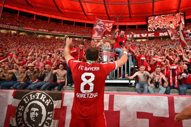 23.05.2026, xsltx, Fussball DFB Pokal Finale, FC Bayern München - VfB Stuttgart v.l. Jubel, Freude über den Pokalsieg Leon Goretzka (FC Bayern Muenchen) (DFL DFB REGULATIONS PROHIBIT ANY USE OF PHOTOGRAPHS as IMAGE SEQUENCES and or QUASI-VIDEO) Berlin