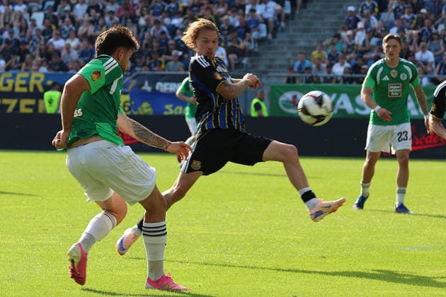 23.05.2026, xrekx, Fussball Landespokal Saarland Finale, 1.FC Saarbrücken - FC 08 Homburg v.l. Miguel Goncalves (FC 08 Homburg) Niko Bretschneider (1.FC Saarbruecken) Zweikampf, Aktion, action, battle for the ball (DFL DFB REGULATIONS PROHIBIT ANY USE OF PHOTOGRAPHS as IMAGE SEQUENCES and or QUASI-VIDEO) Saarbrücken