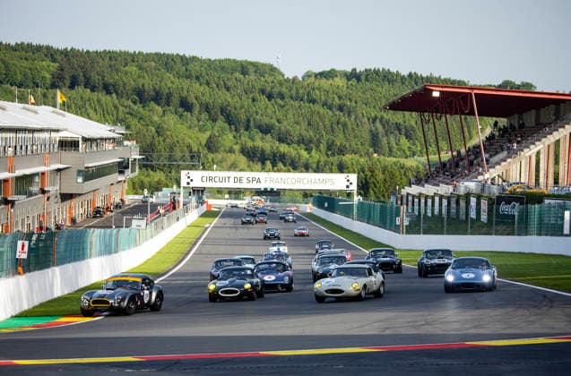 LE MANS CLASSIC SERIES 2026 - SPA-CLASSIC 139 DAYRAUT Xavier (fra), Shelby Cobra 289 1963, Sixties Endurance, action, start with 43 THORPE James (gbr), MITCHELL Jonathan (gbr), Jaguar E-Type 3.8 1965, Sixties Endurance during the 2026 Spa-Classic, 2nd round of the Le Mans Classic Series 2026, from May 22 to 24 in Circuit de Spa-Francorchamps, in Stavelot, Belgium - StavelotBelgium Copyright: xDamienxSaulnierx