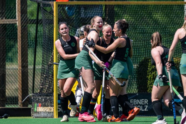 BHC 1. Damen - Club Raffelberg - Feldhockey, 2. Playdown Spiel, 1. Bundesliga, Frauen Bremen, Deutschland, 23.05.26: BHC 1. Damen - Club Raffelberg im Bremer Hockey-Club e.V. am 23.05.2026 in Bremen, Deutschland. (Foto von Axel Kaste) Torjubel zum Ausgleich Raffelberg Bremen Bremer Hockey-Club e.V. Freie Hansestadt Bremen Deutschland