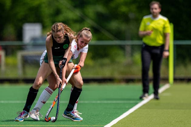 BHC 1. Damen - Club Raffelberg - Feldhockey, 2. Playdown Spiel, 1. Bundesliga, Frauen Bremen, Deutschland, 23.05.26: BHC 1. Damen - Club Raffelberg im Bremer Hockey-Club e.V. am 23.05.2026 in Bremen, Deutschland. (Foto von Axel Kaste) Rechts Lena Frerichs BHC Bremen Bremer Hockey-Club e.V. Freie Hansestadt Bremen Deutschland