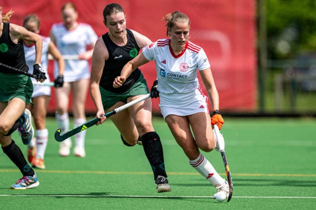 BHC 1. Damen - Club Raffelberg - Feldhockey, 2. Playdown Spiel, 1. Bundesliga, Frauen Bremen, Deutschland, 23.05.26: BHC 1. Damen - Club Raffelberg im Bremer Hockey-Club e.V. am 23.05.2026 in Bremen, Deutschland. (Foto von Axel Kaste) Rechts Lena Frerichs BHC Bremen Bremer Hockey-Club e.V. Freie Hansestadt Bremen Deutschland