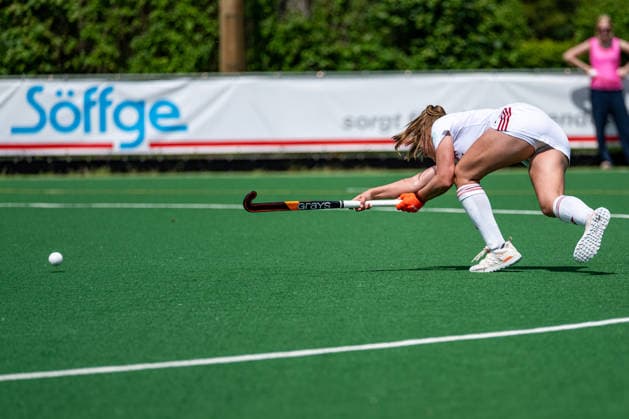 BHC 1. Damen - Club Raffelberg - Feldhockey, 2. Playdown Spiel, 1. Bundesliga, Frauen Bremen, Deutschland, 23.05.26: BHC 1. Damen - Club Raffelberg im Bremer Hockey-Club e.V. am 23.05.2026 in Bremen, Deutschland. (Foto von Axel Kaste) Ecke Schuss Tor, Lena Frerichs BHC Bremen Bremer Hockey-Club e.V. Freie Hansestadt Bremen Deutschland