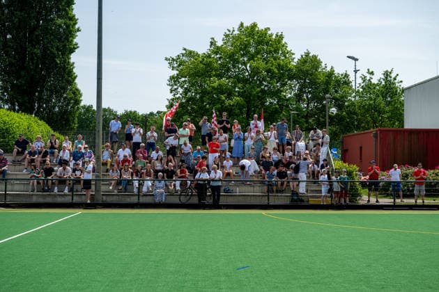 BHC 1. Damen - Club Raffelberg - Feldhockey, 2. Playdown Spiel, 1. Bundesliga, Frauen Bremen, Deutschland, 23.05.26: BHC 1. Damen - Club Raffelberg im Bremer Hockey-Club e.V. am 23.05.2026 in Bremen, Deutschland. (Foto von Axel Kaste) Sieg, Freude, Jubel, BHC Team spielt nächste Saison 1. Bundesliga Bremen Bremer Hockey-Club e.V. Freie Hansestadt Bremen Deutschland