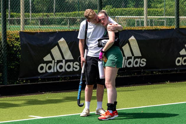BHC 1. Damen - Club Raffelberg - Feldhockey, 2. Playdown Spiel, 1. Bundesliga, Frauen Bremen, Deutschland, 23.05.26: BHC 1. Damen - Club Raffelberg im Bremer Hockey-Club e.V. am 23.05.2026 in Bremen, Deutschland. (Foto von Axel Kaste) Traurige Patricia Strunk, CR Bremen Bremer Hockey-Club e.V. Freie Hansestadt Bremen Deutschland