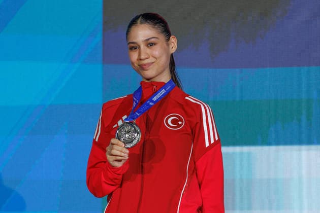 Siegerehrung Frauen Kumite -55; Zumra Rezzan Im (TUR); Zweitplatzierte, Silbermedaille, 23.05.2026, Frankfurt am Main (Deutschland), 61. Karate-Europameisterschaften 2026 Frankfurt Main