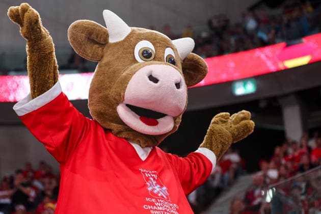 Ice hockey, Eishockey - IIHF WC 2026 ZURICH,SWITZERLAND,23.MAY.26 - ICE HOCKEY - IIHF Ice Hockey World Championship, WM, Weltmeisterschaft 2026, group stage, Austria vs Germany. Image shows official mascot Cooly.  GEPAxpictures xMaticxKlansek