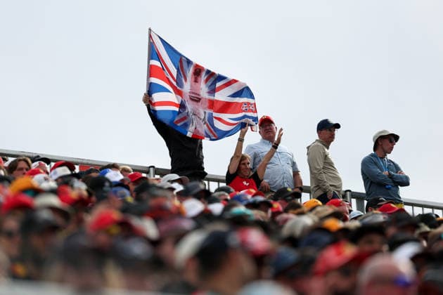 F1 Grand Prix of Canada - Qualifying Session MONTREAL, QUEBEC - MAY 23 : Fans cheer for Lewis Hamilton of Great Britain during the Qualifying session ahead of F1 Grand Prix of Canada at Circuit Gilles Villeneuve in Montreal, Quebec, Canada on May 23, 2026. Mert Alper Dervis Anadolu Montreal Canada. Editorial use only. Please get in touch for any other usage.  Copyright: x2026xAnadoluxMertxAlperxDervisx