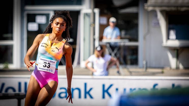 B&S Kurpfalz Gala; Weinheim, 23.05.2026 Am Anlauf: Ella Obeta (GER LG Nord Berlin) im Hochsprung der Frauen; B&S Kurpfalz Gala am 23.05.2026 im Sepp-Herberger-Stadion in Weinheim (Baden-Württemberg). Copyright: xBEAUTIFULxSPORTS R.xSchmittx