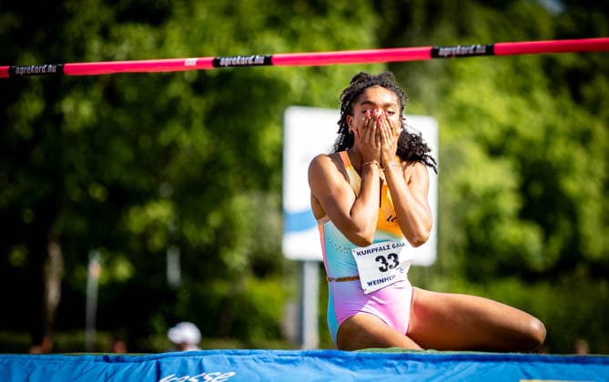B&S Kurpfalz Gala; Weinheim, 23.05.2026 Freut sich über 1,83m im Hochsprung der Frauen: Ella Obeta (GER LG Nord Berlin); B&S Kurpfalz Gala am 23.05.2026 im Sepp-Herberger-Stadion in Weinheim (Baden-Württemberg). Copyright: xBEAUTIFULxSPORTS R.xSchmittx
