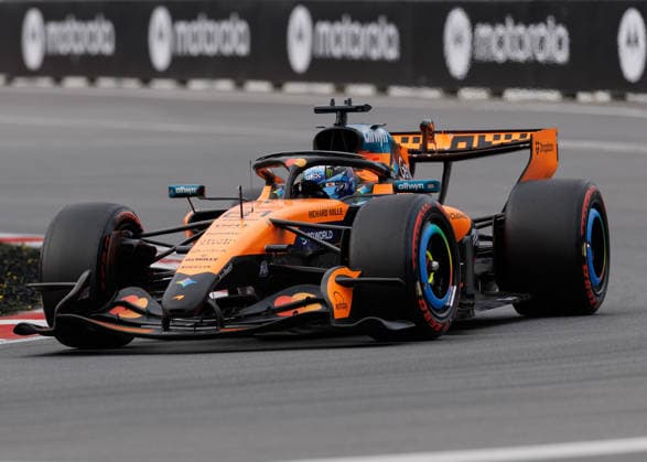 May 23, 2026, Montreal, Quebec, Canada: Oscar Piastri of Australia driving the (81) McLaren MCL40 Mercedes on track during qualifying ahead of the F1 Grand Prix of Canada at Circuit Gilles-Villeneuve on May 23, 2026 in Montreal, Quebec. Montreal Canada - ZUMAc132 20260523_fap_c132_037 Copyright: xAndrewxChinx