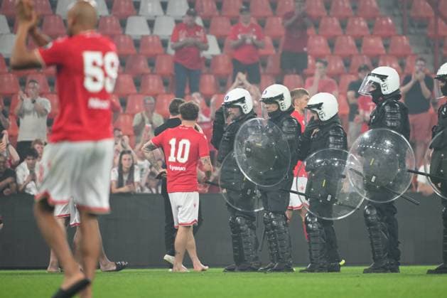 Standard de Liege v Sporting Charleroi - Jupiler Pro League Europe Play-Off LIEGE, BELGIUM - MAY 23 : Ayensa Eckert Dennis forward of Standard de Liege during the Jupiler Pro League Europe Play-Off match between Standard de Liege and Sporting Charleroi on May 23, 2026 in Liege, Belgium, 23 05 2026 Liege Belgium  Copyright: xVincentxKalutx