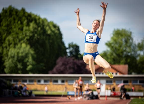 B&S Kurpfalz Gala; Weinheim, 23.05.2026 Caroline Freitag (GER LAC Erdgas Chemnitz) im Weitsprung der Frauen; B&S Kurpfalz Gala am 23.05.2026 im Sepp-Herberger-Stadion in Weinheim (Baden-Württemberg). Copyright: xBEAUTIFULxSPORTS R.xSchmittx