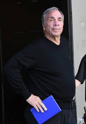 PORTLAND, OR - MAY 23: San Jose Earthquakes Head Coach Bruce Arena emerges from the locker room prior to the start of the game during a MLS, Fussball Herren, USA match between the Portland Timbers and San Jose Earthquakes on May 23, 2026 at Providence Park in Portland, Oregon. (Photo by Brian Murphy Icon Sportswire) SOCCER: MAY 23 MLS Portland Timbers vs San Jose Earthquakes EDITORIAL USE ONLY Icon2605231033