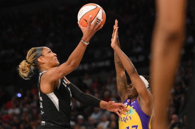May 23, 2026, Las Vegas, Nevada, USA: Aces (LV): A JA WILSON (22) paced Las Vegas with a double-double of 24 points and 15 rebounds at Michelob ULTRA Arena in Las Vegas WNBA, Basketball Damen, USA 2026: Los Angeles Sparks 101-95 Las Vegas Aces  - ZUMAo117 20260523_zsp_o117_009 Copyright: xMikaelxOnax