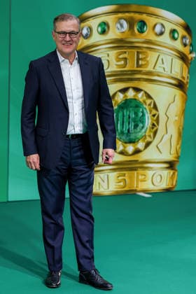 23.05.2026, Fußball, 83. DFB-Pokal Finale, FC Bayern München - VfB Stuttgart, Olympioastadion Berlin, Saison 2025 2026: Vorstandsvorsitzender Bayern Jan-Christian DREESEN beim walk über den Grünen Teppich vor dem Spiel DFB regulations prohibit any use of photographs as image sequences and or quasi-video. Berlin Deutschland