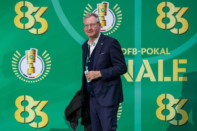 23.05.2026, Fußball, 83. DFB-Pokal Finale, FC Bayern München - VfB Stuttgart, Olympioastadion Berlin, Saison 2025 2026: Prominente Gäste beim walk über den Grünen Teppich vor dem Spiel DFB regulations prohibit any use of photographs as image sequences and or quasi-video. Berlin Deutschland