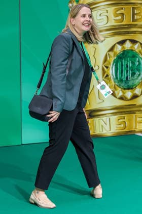 23.05.2026, Fußball, 83. DFB-Pokal Finale, FC Bayern München - VfB Stuttgart, Olympioastadion Berlin, Saison 2025 2026: Verena Hubertz Bauministerin Ministerin Bundesbauministerin (SPD) Politikerin beim walk über den Grünen Teppich vor dem Spiel DFB regulations prohibit any use of photographs as image sequences and or quasi-video. Berlin Deutschland