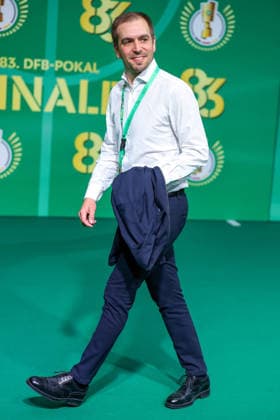 23.05.2026, Fußball, 83. DFB-Pokal Finale, FC Bayern München - VfB Stuttgart, Olympioastadion Berlin, Saison 2025 2026: Berater Philipp Lahm (VfB Stuttgart pl) beim walk über den Grünen Teppich vor dem Spiel DFB regulations prohibit any use of photographs as image sequences and or quasi-video. Berlin Deutschland