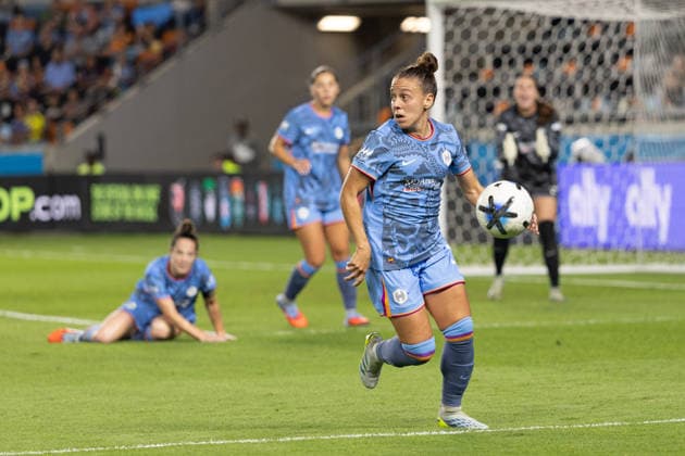 May 23, 2026, Houston, Texas, USA: Houston Dash defender LISA BOATTIN (27) runs with the ball during the first half of an NWSL match between Angel City FC and the Houston Dash on May 23, 2026, at Shell Energy Stadium in Houston, Texas. Houston USA - ZUMAg287 20260523_zsp_g287_023 Copyright: xMatthewxGuzmanx