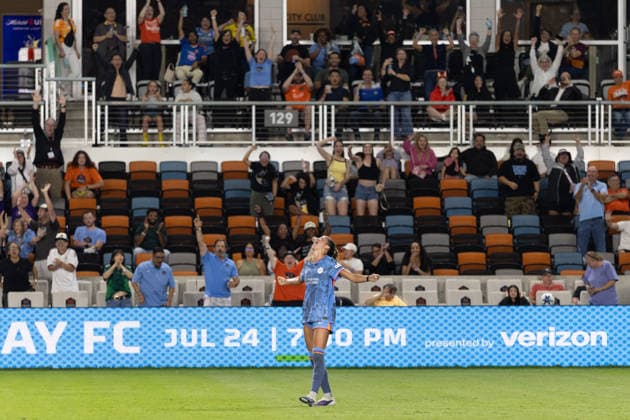 May 23, 2026, Houston, Texas, USA: Houston Dash midfielder MAGGIE GRAHAM (19) celebrates after making a goal during the second half of an NWSL match between Angel City FC and the Houston Dash on May 23, 2026, at Shell Energy Stadium in Houston, Texas. Houston USA - ZUMAg287 20260523_zsp_g287_017 Copyright: xMatthewxGuzmanx