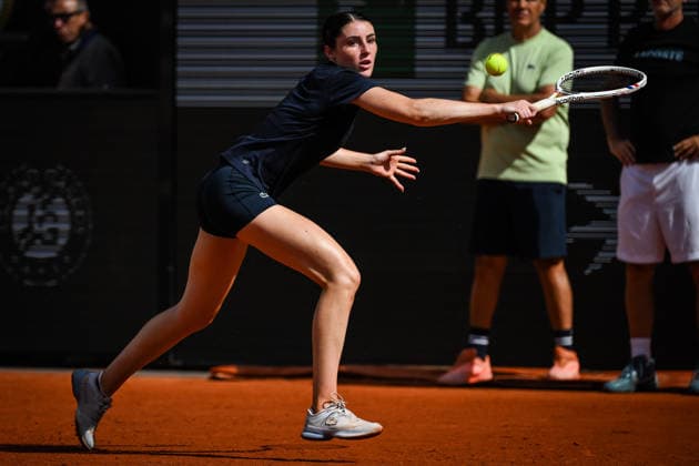 May 23, 2026, Paris, France, France: Elsa JACQUEMOT of France during a training session of the Roland-Garros 2026, French Open 2026, Grand Slam tennis tournament at Roland-Garros Stadium on May 23, 2026 in Paris, France. Roland Garros 2026 - Training Session  - ZUMAm308 20260523_zsp_m308_042 Copyright: xMatthieuxMirvillex