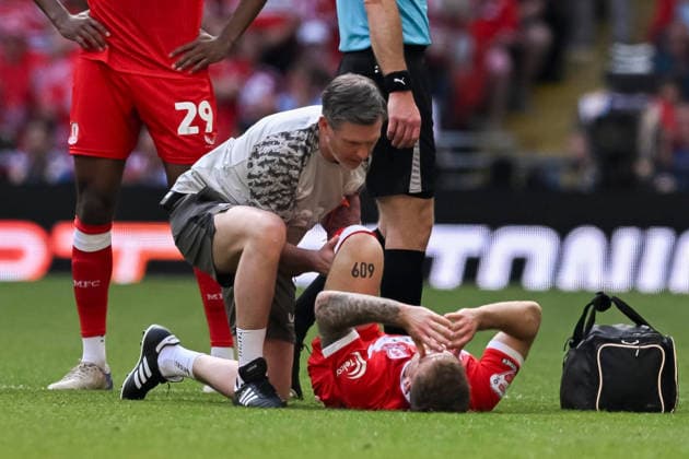 Hull City v Middlesbrough, EFL Sky Bet Championship, Play Off Final Riley McGree (8) of Middlesbrough down injured during the EFL Sky Bet Championship match between Hull City and Middlesbrough at Wembley Stadium, London, UK on 23 May 2026. London Wembley Stadium Greater London UK Editorial use only DataCo restrictions apply See www.football-dataco.com , Copyright: xGrahamxHuntx PSI-24303-0336