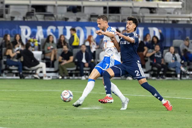 SAN DIEGO, CA - MAY 23: San Diego FC forward Marcus Ingvartsen (7) controls the ball while guarded by Vancouver Whitecaps FC defender Mathias Laborda (2) during a MLS, Fussball Herren, USA match between Vancouver Whitecaps FC and San Diego FC on May 23, 2026 at Snapdragon Stadium in San Diego, CA. (Photo by Karl Anderson Icon Sportswire) SOCCER: MAY 23 MLS San Diego FC vs Vancouver Whitecaps FC EDITORIAL USE ONLY Icon272260523029