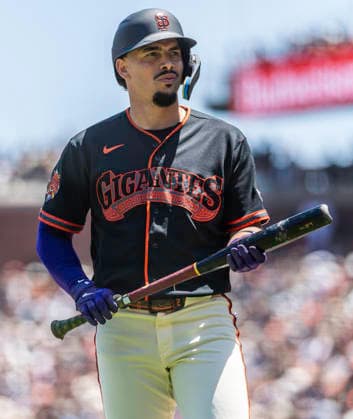 MLB, Baseball Herren, USA 2026: Chicago Vs San Francisco MAY 23 May 23 2026 San Francisco shortstop Willy Adames (2) breaks his bat in the bottom of the third inning during the MLB game between Chicago White Sox and the San Francisco Giants. Thurman James CSM (Credit Image: Â Thurman James Cal Media) San Francisco Ca USA EDITORIAL USE ONLY Copyright: xx ZUMA-20260523_zma_c04_104.jpg ThurmanxJamesx csmphotothree491524