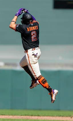 MLB, Baseball Herren, USA 2026: Chicago Vs San Francisco MAY 23 May 23 2026 San Francisco shortstop Willy Adames (2)hits a solo home run in the eight inning reacts to the fans during the MLB game between Chicago White Sox and the San Francisco Giants. Thurman James CSM (Credit Image: Â Thurman James Cal Media) San Francisco Ca USA EDITORIAL USE ONLY Copyright: xx ZUMA-20260523_zma_c04_106.jpg ThurmanxJamesx csmphotothree491526