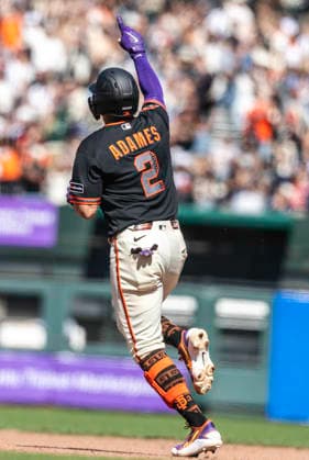 MLB, Baseball Herren, USA 2026: Chicago Vs San Francisco MAY 23 May 23 2026 CAPTION CORRECTION: San Francisco shortstop Willy Adames (2)hits a solo home run in the 8th inning reacts to the fans during the MLB game between Chicago White Sox and the San Francisco Giants. Thurman James CSM (Credit Image: Â Thurman James Cal Media) San Francisco Ca USA EDITORIAL USE ONLY Copyright: xx ZUMA-20260523_zma_c04_112.jpg ThurmanxJamesx csmphotothree491531