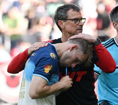 23.05.2026, xophax, Fussball , Verbandspokal Finale Bitburger Pokal 2025 2026 : SC Fortuna Köln gegen Viktoria Köln . Niederlage für Fortuna Köln . Trainer Matthias Mink und Georg Strauch , vorn ( SC Fortuna Köln ) Koeln