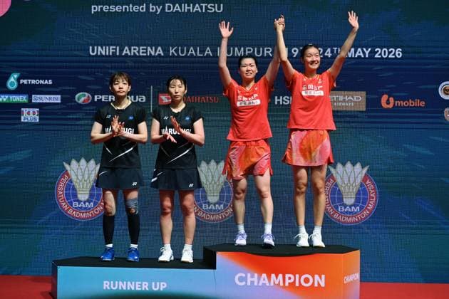 (260524) -- KUALA LUMPUR, May 24, 2026 -- Chen Fanshutian (1st R) Luo Xumin (2nd R) pose on the podium at the awarding ceremony for the women s doubles final match between Chen Fanshutian Luo Xumin of China and Hirota Ayaka Ayako Sakuramoto of Japan at 2026 Malaysia Masters badminton tournament in Kuala Lumpur, Malaysia, May 24, 2026. (Photo by Xinhua) (SP)MALAYSIA-KUALA LUMPUR-BADMINTON-MALAYSIA MASTERS-WOMEN S DOUBLES ChongxVoonxChung 