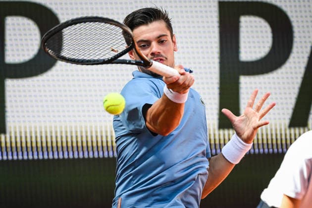 May 24, 2026, Paris, France, France: Arthur GEA of France during the first day of the Roland-Garros 2026, French Open 2026, Grand Slam tennis tournament at Roland-Garros Stadium on May 24, 2026 in Paris, France. Roland Garros 2026 - Day 1  - ZUMAm308 20260524_zsp_m308_001 Copyright: xMatthieuxMirvillex
