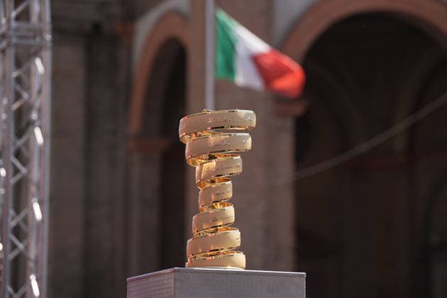 Trophy Senza Fine during Stage 15 of the Giro d™Italia, from Voghera to Milano, Italy, Sunday, May 24, 2026.  Copyright: xMarcoxAlpozzi LaPressex