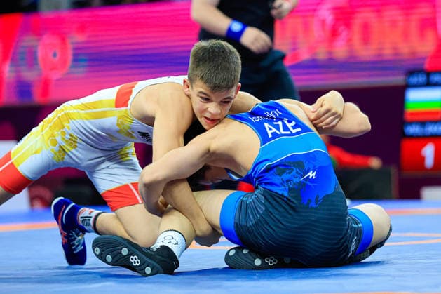 Ringen, U15 EM in Samokov U15 Wrestling European Championships 41kg FS - Simeon Radoslavov Velikov (BUL) df. Elman Kamran Ismayilov (AZE)