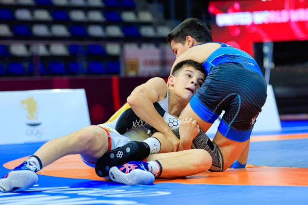 Ringen, U15 EM in Samokov U15 Wrestling European Championships 41kg FS - Simeon Radoslavov Velikov (BUL) df. Elman Kamran Ismayilov (AZE)