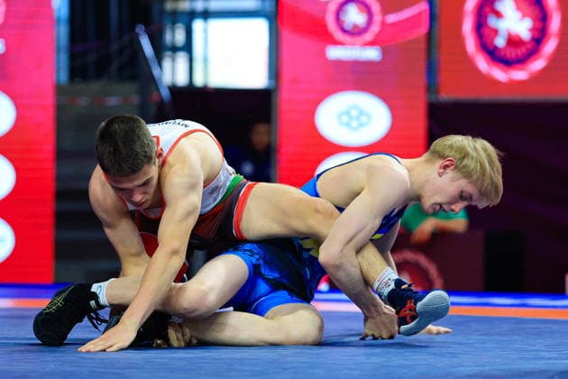 Ringen, U15 EM in Samokov U15 Wrestling European Championships 57kg FS - Yurii Symak (UKR) df. Emre Erkanov Myumyunov (BUL)