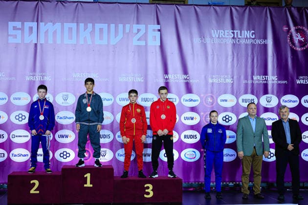Ringen, U15 EM in Samokov U15 Wrestling European Championships Podium 48kg FS - Gold: Umar Ikhlazov (RUS), Silver: Muslim Dadajev (SRB), Bronze: Luka Ananiev (MKD), Zurab Dotiashvili (GEO)