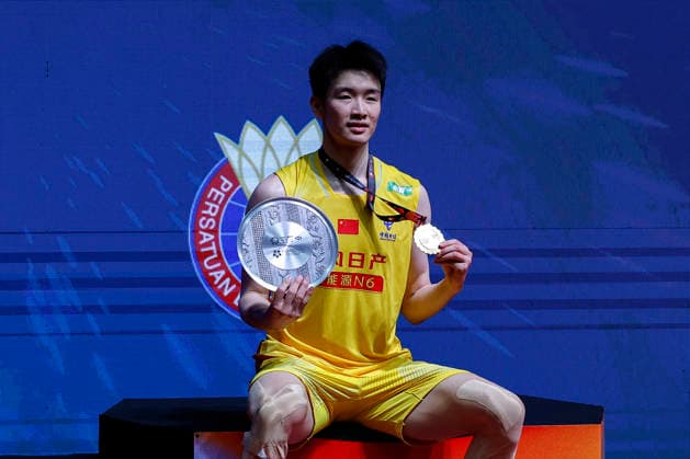 May 24, 2026, Kuala Lumpur, Malaysia: Li Shi Feng of China poses with his medal on the podium during the medal ceremony after the Men s Singles Final during the Perodua Malaysia Masters 2026 at Unifi Arena. Li Shi Feng won with scores; 21 21 : 16 17 Perodua Malaysia Masters 2026 In Kuala Lumpur - 23 May 2026  - ZUMAs197 20260524_aaa_s197_001 Copyright: xWongxFokxLoyx