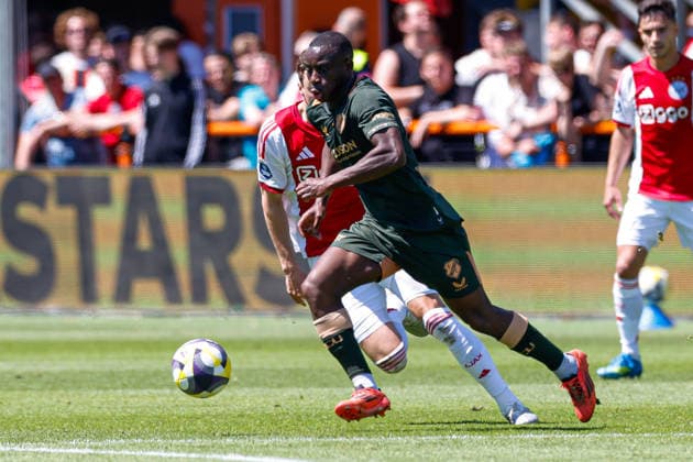2026-05-24 AFC Ajax v FC Utrecht - Dutch Eredivisie Play-Offs VOLENDAM, NETHERLANDS - MAY 24: Yoann Cathline of FC Utrecht runs with the ball during the Dutch Eredivisie Play-Offs match between AFC Ajax and FC Utrecht at Kras Stadion on May 24, 2026 in Volendam, Netherlands. Volendam Kras Stadion Netherlands Content not available for redistribution in The Netherlands directly or indirectly through any third parties. Copyright: xBenxGalx