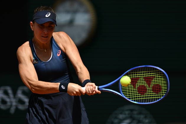 French Open (Roland Garros) - Day 1 PARIS, FRANCE - MAY 24: Belinda Bencic of Switzerland in action against Sinja Kraus of France (not seen) during a first-round women’s singles match on the first day of the French Open (Roland Garros) in Paris, France on May 24, 2026. Burak Akbulut Anadolu Paris France. Editorial use only. Please get in touch for any other usage.  Copyright: x2026xAnadoluxBurakxAkbulutx