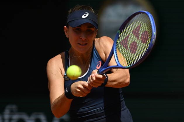 French Open (Roland Garros) - Day 1 PARIS, FRANCE - MAY 24: Belinda Bencic of Switzerland in action against Sinja Kraus of France (not seen) during a first-round women’s singles match on the first day of the French Open (Roland Garros) in Paris, France on May 24, 2026. Burak Akbulut Anadolu Paris France. Editorial use only. Please get in touch for any other usage.  Copyright: x2026xAnadoluxBurakxAkbulutx