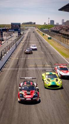 DTM, 3. + 4. Rennen Zandvoort 2026 29 Porsche 911 GT3 R (992), Land Motorsport: Bastian Buus, 8 Aston Martin Vantage AMR GT3 EVO, Comtoyou Racing: Nicolas Baert- picture by Gruppe C Photography Zandvoort Circuit Park Zandvoort Netherlands Copyright: xGruppexCxPhotographyx