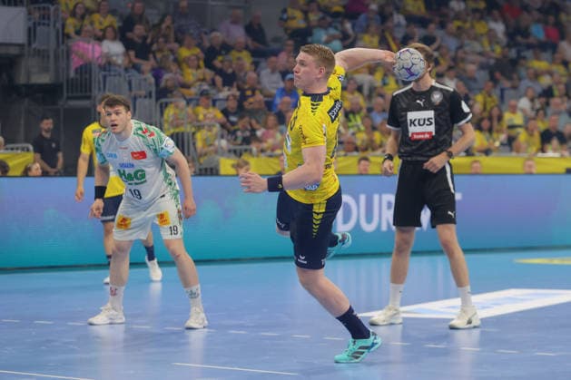 24.05.2026, xtgx, Handball, Daikin HBL, Rhein Neckar Löwen - SC Magdeburg v.l. Haukur Thrastarson (Rhein-Neckar Loewen, 25) wirft Tor, Torschuetze, erzielt Tor, Treffer, scores the goal Mannheim