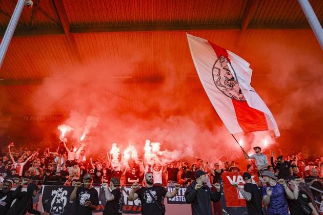 VOLENDAM - AFC Ajax supporters celebrate the victory in the Conference League play-off final match between AFC Ajax and FC Utrecht at the Kras Stadium on May 24, 2026, in Volendam, the Netherlands. MAURICE VAN STEEN ANP Play-offs Conference League - FINAL 2025-2026 xVIxANPxSportx xxANPxIVx 559236389 originalFilename: 559236389.jpg
