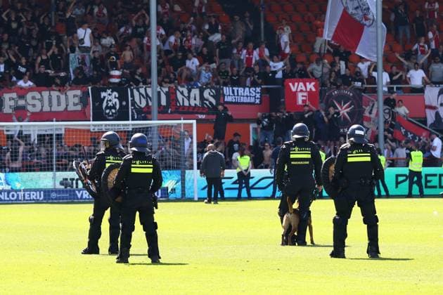 VOLENDAM , 24-05-2026 , Kras Stadium, season 2025 2026 , Play-offs for European football , Dutch Eredivisie Football . Match between Ajax and FC Utrecht , picture shows police on the field Ajax - Utrecht (play off)  x203937865x Copyright: